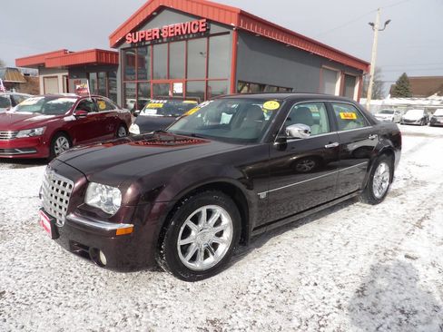 Used 2005 Chrysler 300 C w/ Protection Group II image 1