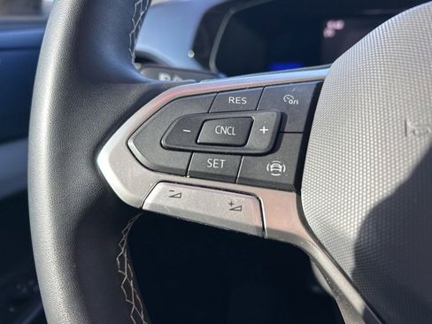 Used 2022 Volkswagen Taos SE image 20