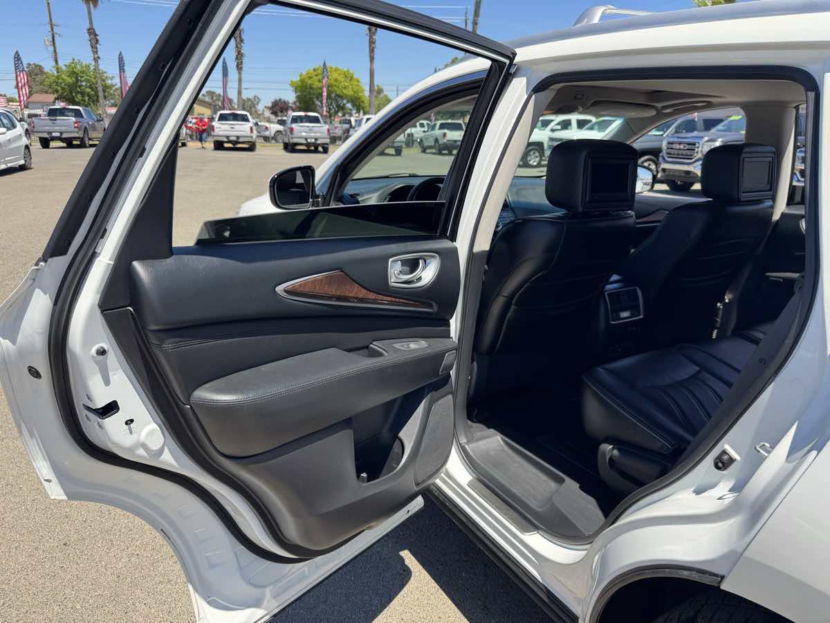 Used 2015 INFINITI QX60 Luxe w/ Deluxe Touring Package AWD/4WD image 24