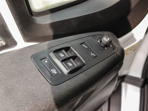 Used 2025 RAM ProMaster 2500 w/ Convenience Group FWD image 20