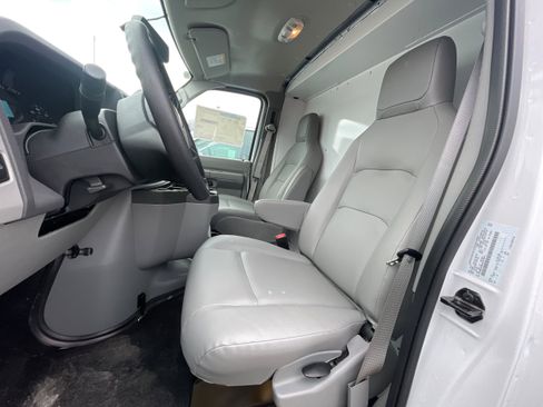 New 2025 Ford E-350 and Econoline 350 Super Duty w/ Power Equipment Group image 6