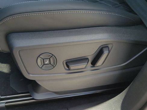 New 2026 Audi SQ5 Premium Plus AWD/4WD image 17