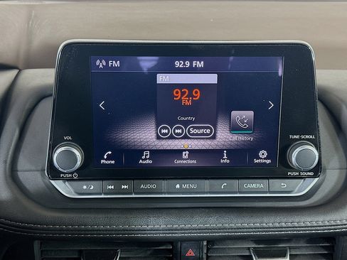 Used 2023 Nissan Rogue S image 21