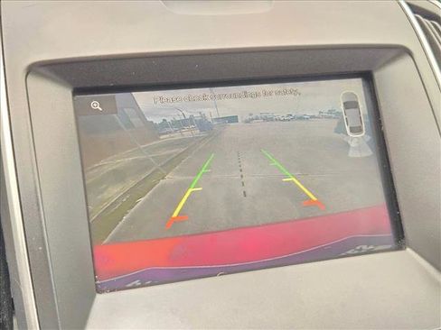 Used 2015 Ford Edge SEL w/ Equipment Group 201A AWD/4WD image 16