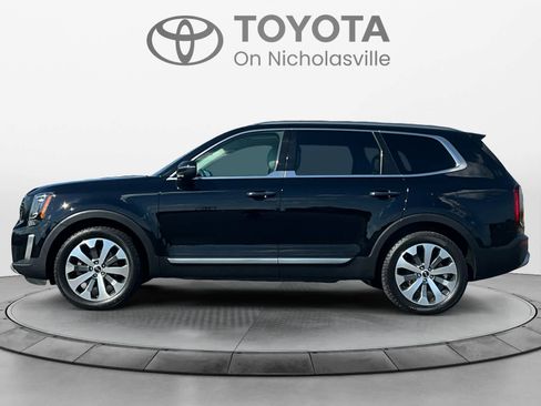 Used 2020 Kia Telluride S AWD/4WD image 2
