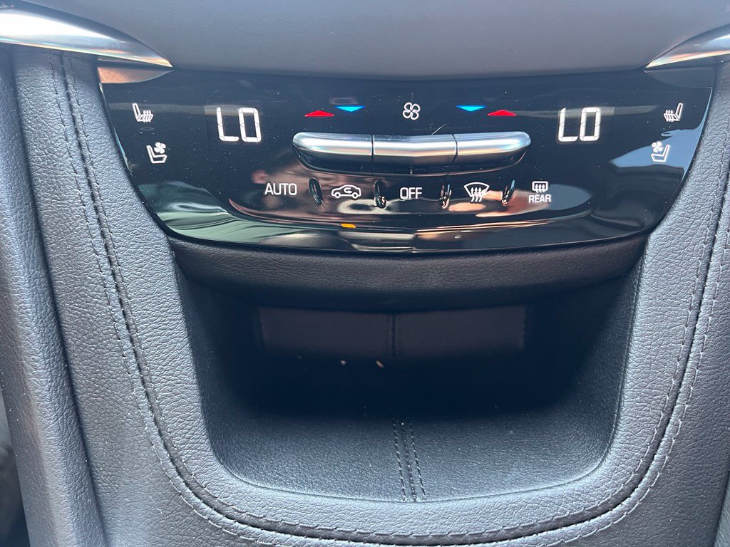 Used 2024 Cadillac XT5 Sportv w/ Platinum Package AWD/4WD image 17