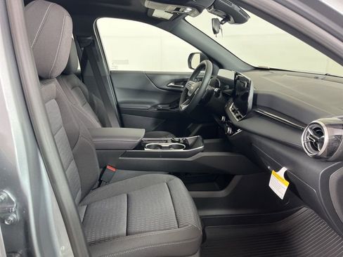 New 2026 Chevrolet Equinox LT FWD image 8