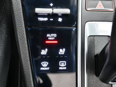 Used 2019 Porsche Cayenne E-Hybrid AWD/4WD image 31