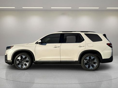 New 2026 Honda Pilot Elite image 2