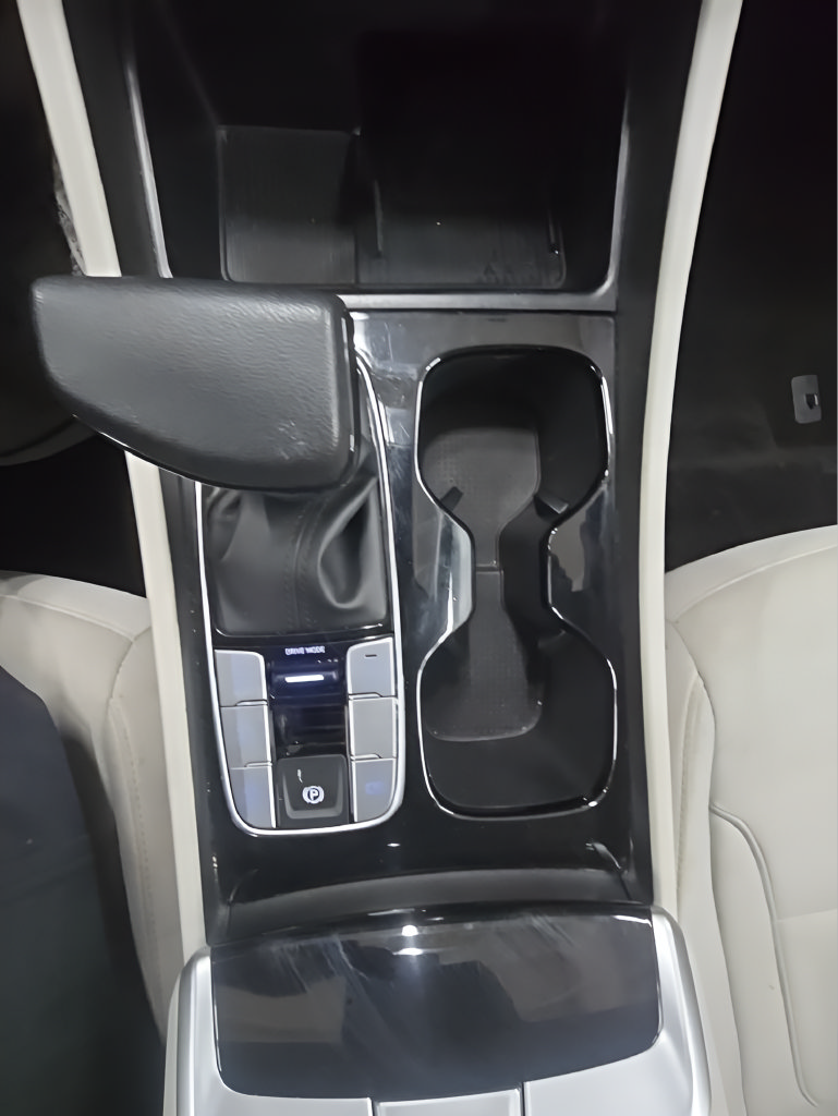 Certified 2025 Hyundai Tucson SEL AWD/4WD image 36