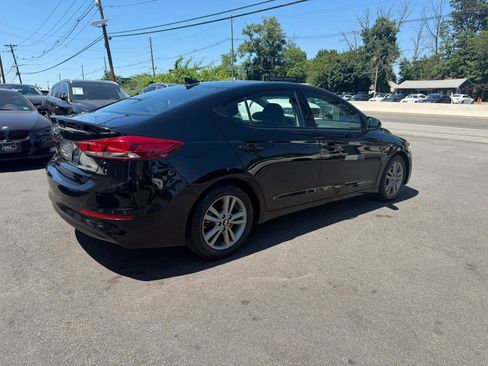 Used 2018 Hyundai Elantra Value Edition FWD image 5