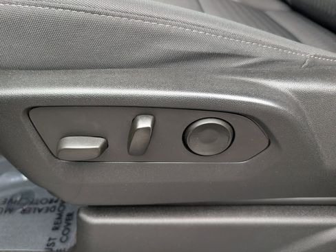 Used 2023 Chevrolet Tahoe LS image 20