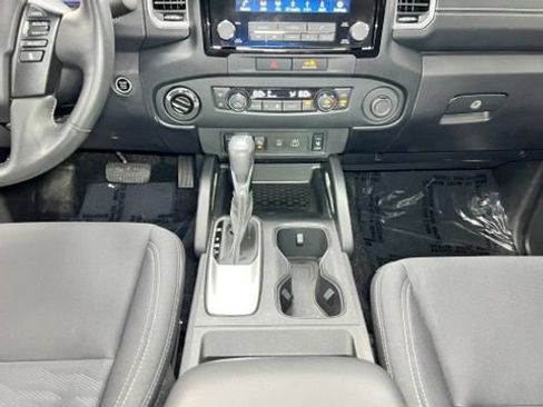 Used 2023 Nissan Frontier SV w/ SV Convenience Package AWD/4WD image 15