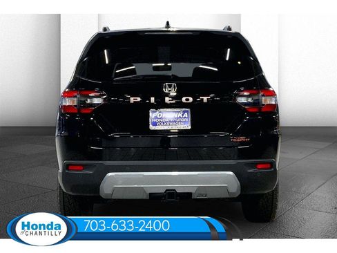 New 2026 Honda Pilot TrailSport image 4