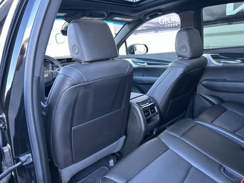 Certified 2024 Cadillac XT5 Premium Luxury w/ Technology Package AWD/4WD image 15