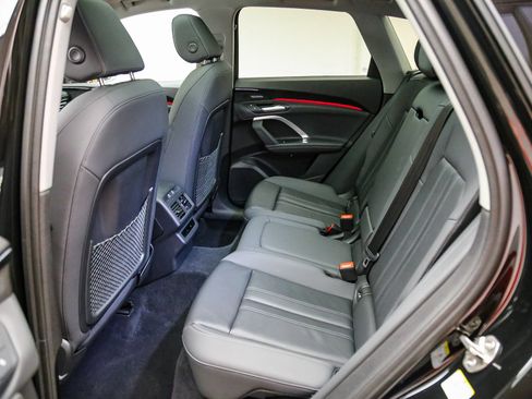 Certified 2025 Audi Q5 Premium Plus w/ Premium Plus AWD/4WD image 20