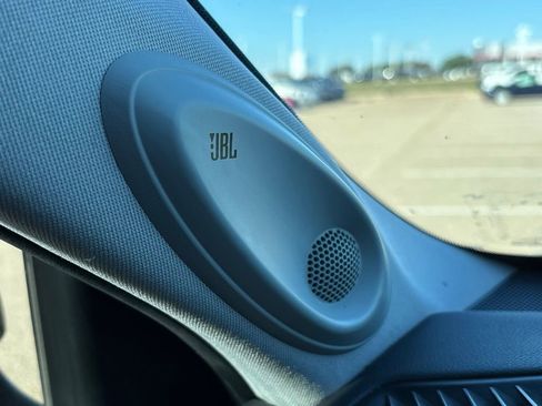 Used 2021 Toyota Highlander Limited image 26