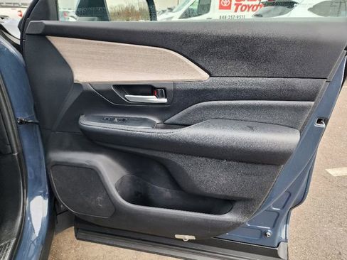 Used 2024 Toyota Grand Highlander Platinum image 10