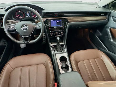 Used 2022 Volkswagen Passat 2.0T FWD image 26