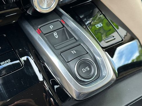 Certified 2025 Acura MDX SH-AWD w/ Technology Package image 22