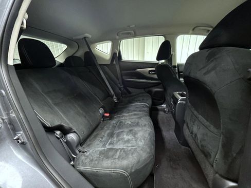 Used 2017 Nissan Murano S image 18