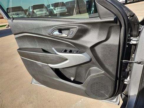 Used 2024 Chevrolet Trax LS image 13