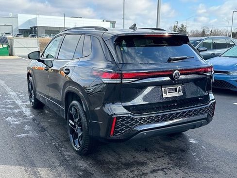 New 2026 Volkswagen Tiguan SE R-Line image 4