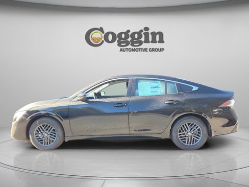 New 2026 Nissan Sentra SV image 3