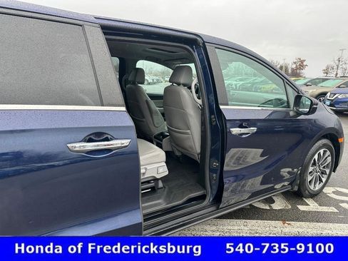 Used 2023 Honda Odyssey EX-L image 30