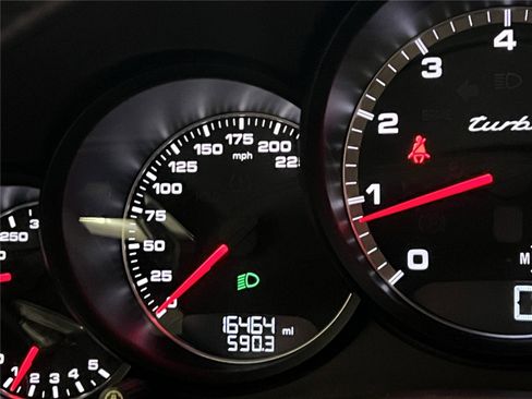 Certified 2019 Porsche 911 Turbo image 22
