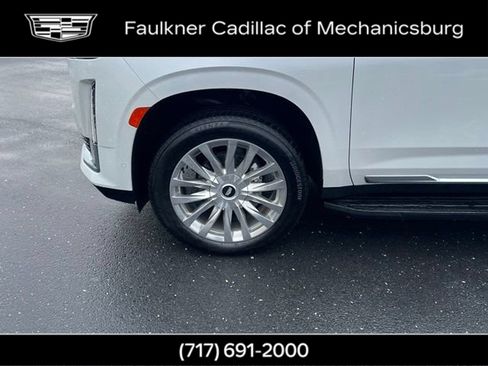 Used 2024 Cadillac Escalade ESV Premium Luxury AWD/4WD image 34
