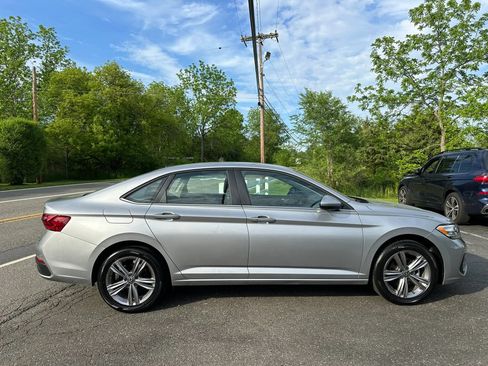 Used 2022 Volkswagen Jetta SE FWD image 8
