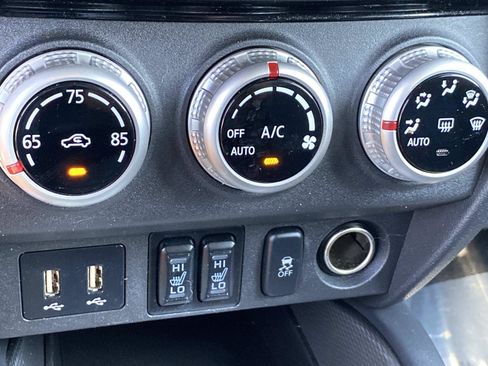 Used 2020 Mitsubishi Outlander Sport ES FWD image 12