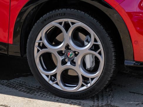 Used 2024 Alfa Romeo Tonale Ti image 64