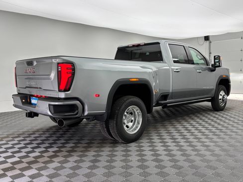 New 2026 GMC Sierra 3500 Denali w/ Denali Reserve Package AWD/4WD image 10