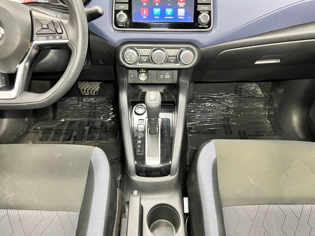 Used 2024 Nissan Versa SV FWD image 21