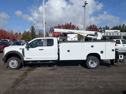 New 2026 Ford F550 4x4 Supercab Super Duty image 3