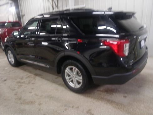 Certified 2023 Ford Explorer XLT w/ Equipment Group 202A image 26