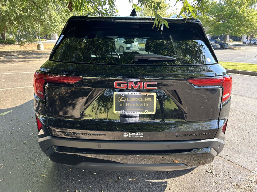 Used 2026 GMC Terrain Elevation w/ Elevation Premium Package AWD/4WD image 3