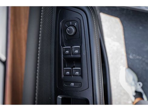 Used 2024 Volkswagen Atlas SE image 7