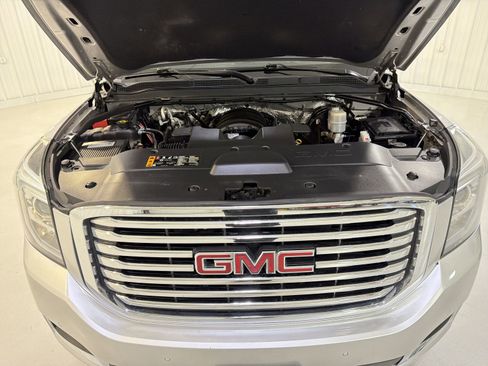 Used 2018 GMC Yukon SLT w/ Premium Edition RWD image 32