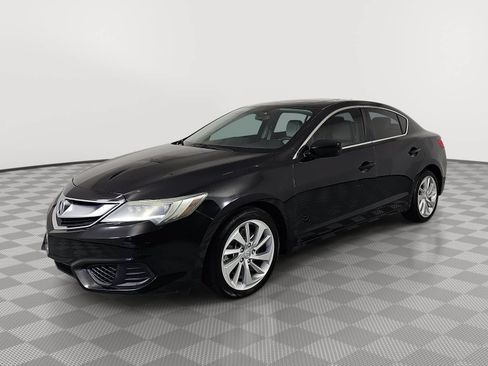 Used 2017 Acura ILX w/ AcuraWatch Plus Package FWD image 4
