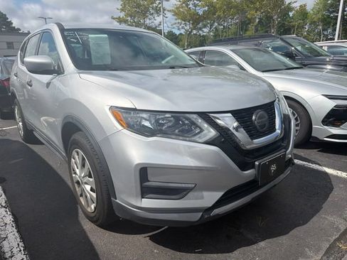 Used 2020 Nissan Rogue S FWD image 1