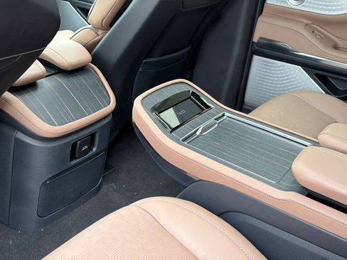New 2026 Lincoln Navigator Black Label AWD/4WD image 20