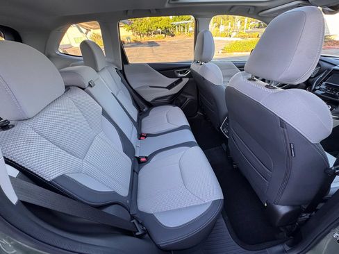Used 2019 Subaru Forester Premium AWD/4WD image 14