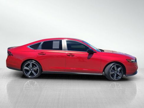 Used 2023 Honda Accord Sport image 3