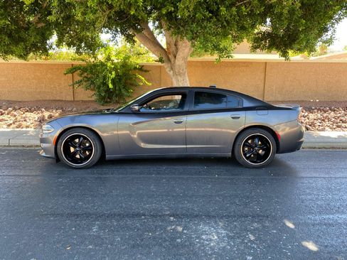 Used 2015 Dodge Charger R/T RWD image 73