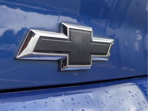 Used 2020 Chevrolet Camaro LT w/ RS Package RWD image 8
