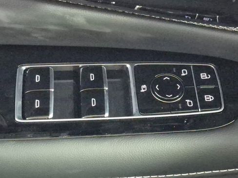 New 2026 Cadillac Optiq Luxury 1 image 14