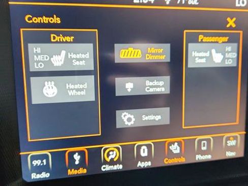 Used 2019 Jeep Wrangler Unlimited Sahara image 22